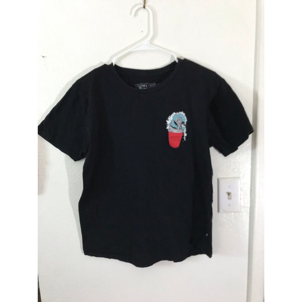 Shark red solo cup graphic black short sleeve t-shirt